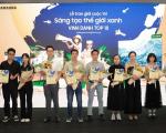 Samsung vinh danh các tác phẩm xuất sắc của cuộc thi tái chế bao bì, khẳng định dẫn đầu trong phát triển bền vững.