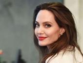 http://goctinmoi.com/xon-xao-tin-angelina-jolie-yeu-dong-gioi-hai-my-nhan-dinh-dam-hollywood-206948.html