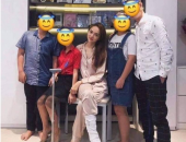 http://goctinmoi.com/buc-anh-huong-giang-bi-thuong-o-chan-phai-bo-bot-bi-antifan-dao-lai-de-chi-trich-207245.html
