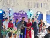 http://goctinmoi.com/chuyen-chua-ke-ve-dam-cuoi-dong-tinh-nam-dau-tien-tai-mien-nui-nghe-an-208042.html