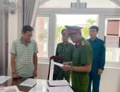 http://goctinmoi.com/bat-khan-cap-nguyen-pho-giam-doc-ngan-hang-chiem-doat-hon-50-ty-dong-208153.html