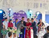 chuyen-chua-ke-ve-dam-cuoi-dong-tinh-nam-dau-tien-tai-mien-nui-nghe-an-208042.html